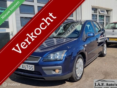 Ford Focus 1.6 Nw APK Airco Cruise trekhaak 5deurs