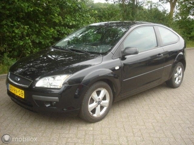 Ford Focus 1.6 TDCI Titanium Cruise - Navigatie - Airco