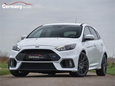 Ford Focus 2.3 RS Milltek Recaro's Navi 19-Inch Camera