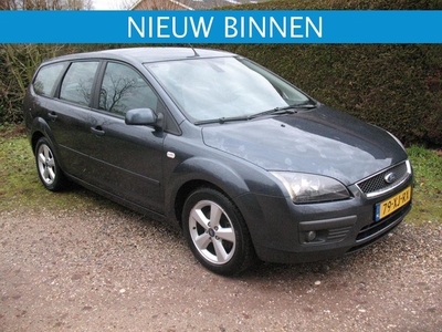 Ford Focus Wagon 1.6 16V Titanium