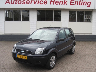 Ford Fusion 1.6-16V Ghia AUTOMAAT (bj 2004)