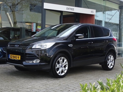 Ford Kuga 1.6 Titanium 4WD Aut. Park-assist Bluetooth Leder