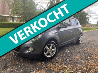 Hyundai I20 1.2i DynamicVersion Airco NW apk 5 Drs