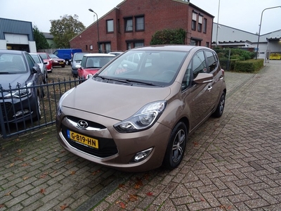 Hyundai ix20 1.6i Automaat, E.c.c. Airco, Cruise control