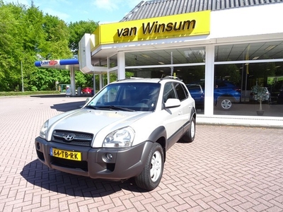 Hyundai Tucson 2.0 I DYNAMIC 141 PK VOL LEDER VEEL OPTIE,s