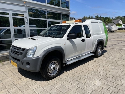 Isuzu TFS 86 D-MAX 4x4 2.5D 100KW 4WD 1,5 CAB + Container