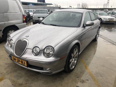 Jaguar S-Type 2.5 V6 (2002)