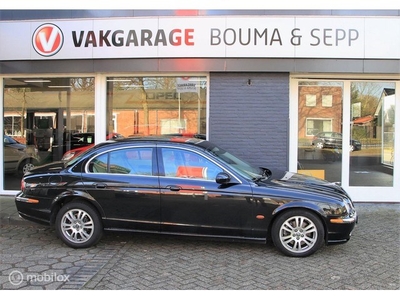 Jaguar S-type 4.2 V8 Executive