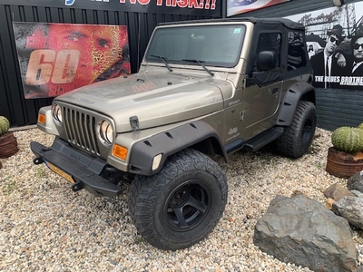 Jeep Wrangler 4.0i AUTOMAAT *SMOKEGREY OUTLAW* P.O.A.