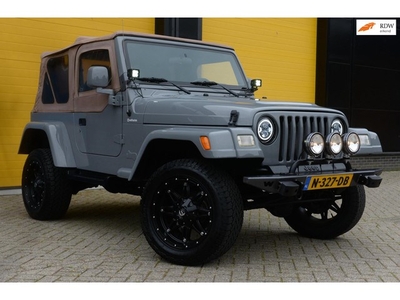 Jeep Wrangler 4.0i Cabrio / ZEER NETJES / Nieuwe Velgen /