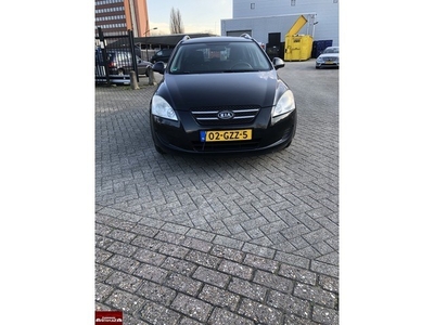 Kia Cee\\\\\\\'d 1.6 X-tra exsport prijs