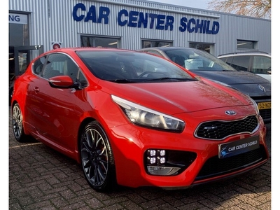 Kia cee'd 1.6 GT. 204 PK, AIRCO, CRUISE, STOELVERWARMING.