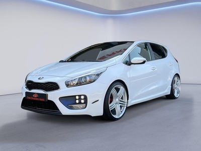 Kia cee'd 1.6 T-GDi GT 204PK, Bi-Xenon, Recaro interieur