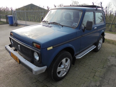 Lada Niva 1.7i 4x4 **NL-AUTO**VERSN.BAK LAGER HOORBAAR**