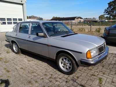 Lancia Beta Trevi 2000 ie .