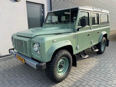 Land Rover Defender 2.2 D SW 110