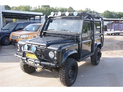 Land Rover Defender td5 prepared for real adventure!