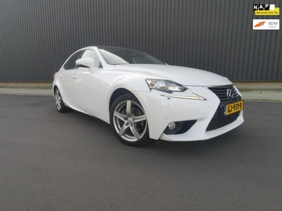 Lexus IS 300h Business Line Pro