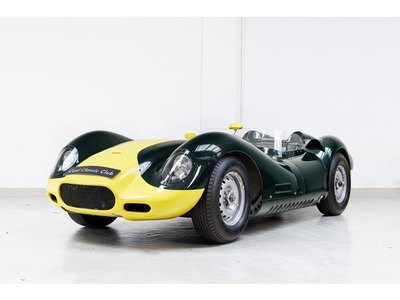 Jaguar Lister Knobbly - Tripple Twin Webers - Full FIV