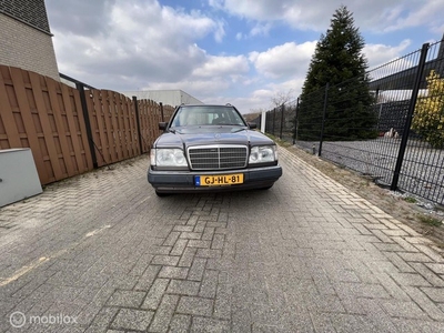 Mercedes 200-500 Combi 230 TE