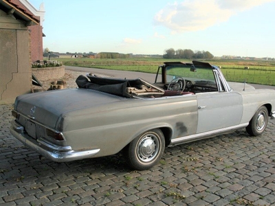 Mercedes 220 SE / Cabriolet