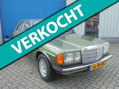 Mercedes-Benz 200-280 (W123) w123 200 AUTOMAAT SCHUIFDAK