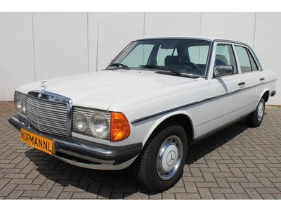 Mercedes-Benz 200-serie 200 D 2.0 (bj 1982)