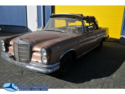 Mercedes-Benz 220 SEC