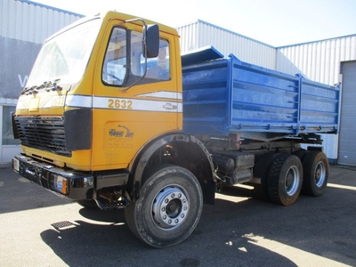 Mercedes-Benz 2632 , V10, 6x4, ZF Manual , 3 way tipper