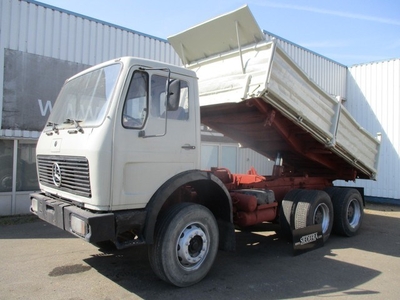 Mercedes-Benz 2633, V8 , ZF Manual , 6x4 , 3 Way tipper