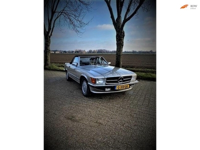 Mercedes-Benz 560SL NIEUWSTAAT