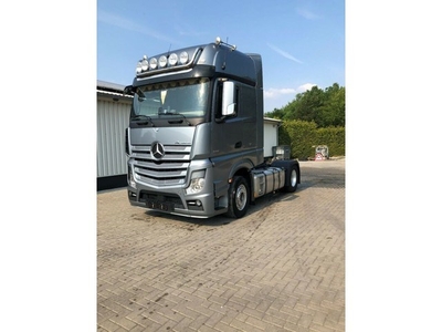 Mercedes-Benz actros 1851 gigaspace retarder / Leasing