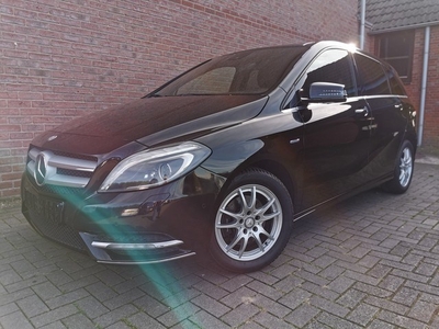 Mercedes-Benz B-Klasse 200 Ambition AUTOMAAT LUXE