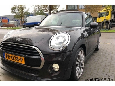 MINI Cooper 1.5 Chili Bns Navi, Climate/Cruise control