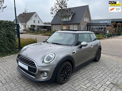 Mini Mini One 1.5 JCW interieur Navi Cruise Airco