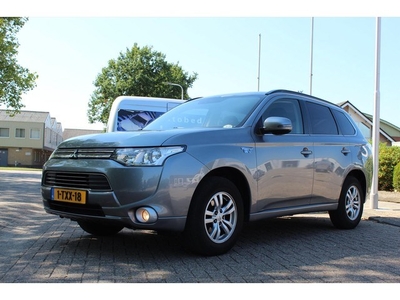 Mitsubishi Outlander 2.0 PHEV 4WD CVT Business Edition [