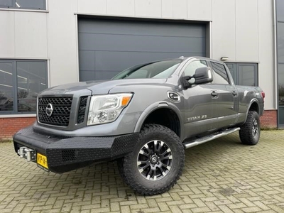 Nissan Titan Pickup 5.0V8 Cummins Diesel PRO4X Marge