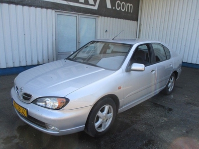 Nissan Primera 2.0 , Airco (bj 2002)