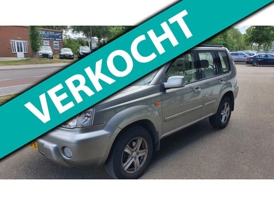 Nissan X-Trail 2.2 dCi Luxury