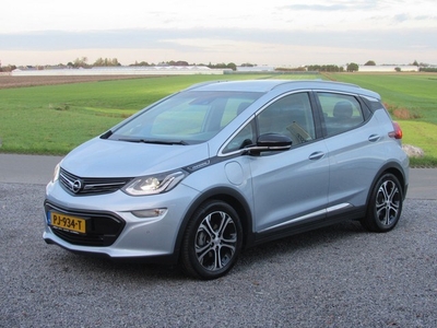 Opel Ampera-E Launch executive AIRCO NAVI CRUISE LMV