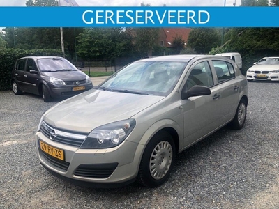 Opel Astra 1.4 Essentia !APK! !NAP!