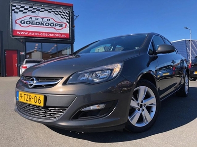 Opel Astra 1.4 Turbo 140pk S/S Berlin 4drs sedan 75dkm. +