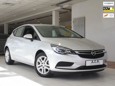 Opel Astra 1.6 CDTI Business+ NL auto met 318 km!!