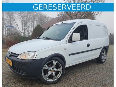 Opel Combo 1.4i Benzine met Zijdeur, LMV en Vele Opties !