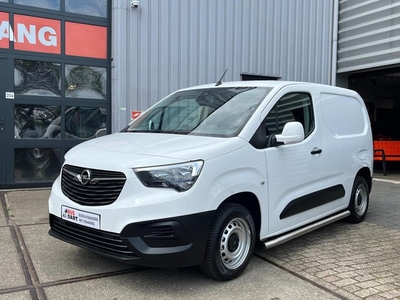 Opel Combo 1.5D L1H1 102PK I NL-Auto I Navi I Pdc I Carplay