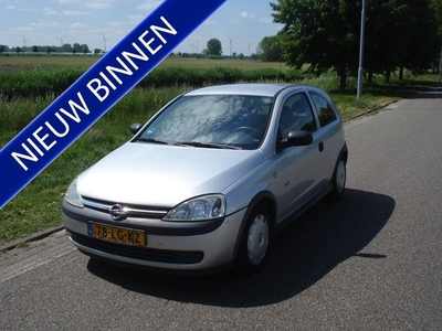 Opel Corsa 1.0-12V Eco Easytronic AIRCO (bj 2002)