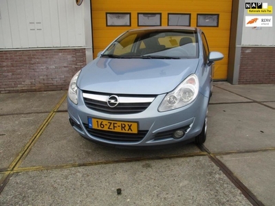 Opel Corsa 1.2-16V Cosmo Apk 12-2-2020 Mooie auto