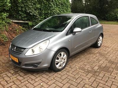 Opel Corsa 1.2-16V Cosmo