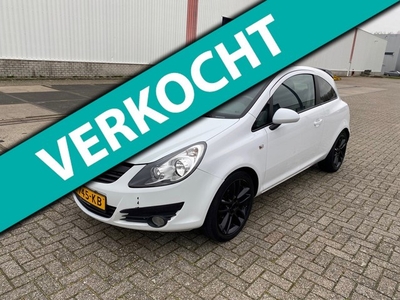 Opel Corsa 1.2-16V Edition SPORT/AIRCO/NW APK!