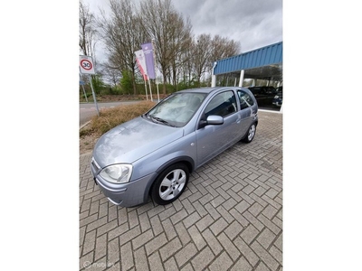 Opel Corsa 1.2-16V Full Rhythm